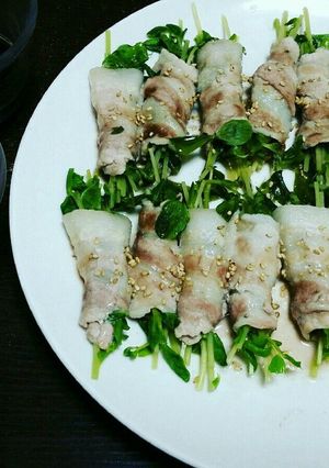 超絶簡単！豆苗の豚バラ巻き♪-レシピのメイン写真