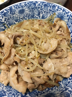 豚バラ肉とモヤシの生姜焼き風-レシピのメイン写真