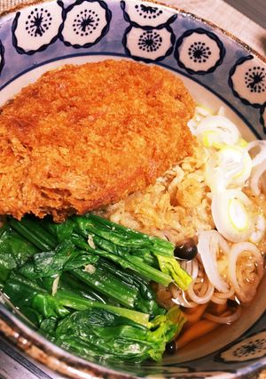 めんつゆで簡単！コロッケ年越しそば-レシピのメイン写真