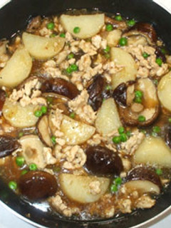 長いもの簡単煮物♪鶏もも肉と椎茸-レシピのメイン写真