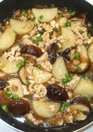 長いもの簡単煮物♪鶏もも肉と椎茸-レシピのメイン写真
