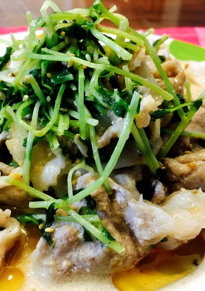 豚コマと豆苗のゴマだれ炒め-レシピのメイン写真