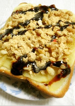 りんごとフルグラの黒蜜きなこトースト♪-レシピのメイン写真