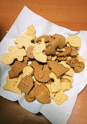 HMでお子さまと一緒に簡単型抜きクッキー-レシピのメイン写真