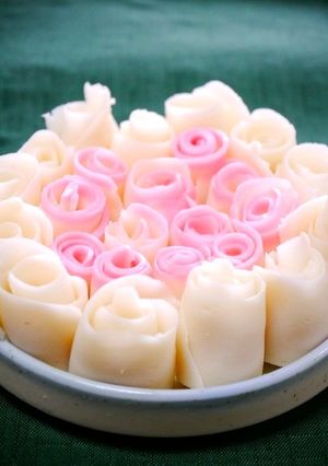 簡単おせち！薔薇かまぼこ-レシピのメイン写真
