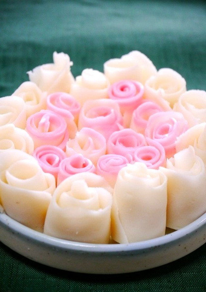 簡単おせち！薔薇かまぼこ-レシピのメイン写真