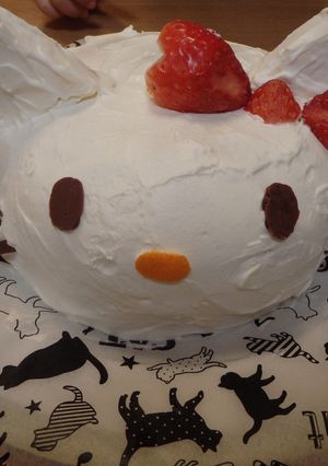 キティちゃんのプリンdeドームケーキ-レシピのメイン写真