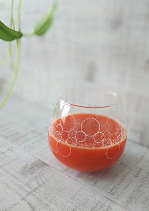 トマトと人参のコールドプレスジュース-レシピのメイン写真