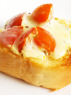 とろけるチーズとプチトマトのマヨトースト-レシピのメイン写真
