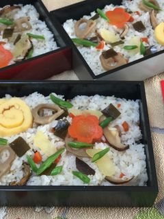 おせち残りでリメイク☆お正月ちらし寿司-レシピのメイン写真