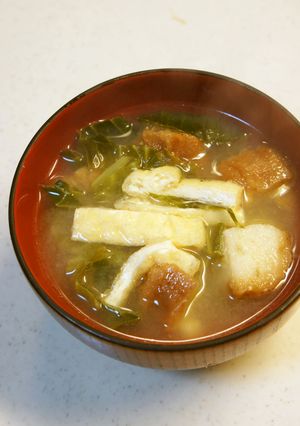 ごま油香る、キャベツ&仙台麩の味噌汁-レシピのメイン写真