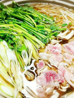 スープが旨い!わが家の豚バラ&せり鍋-レシピのメイン写真