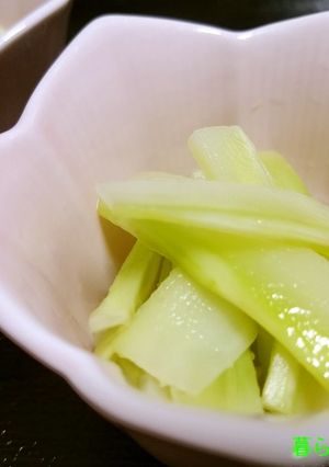 材料1つ☆ブロッコリーの茎のわさび漬け-レシピのメイン写真