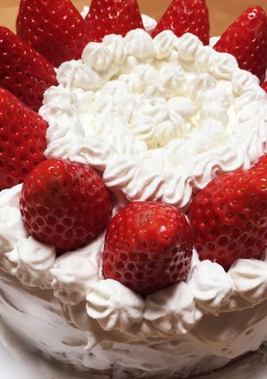 シンプル☆いちごのデコレーションケーキ-レシピのメイン写真