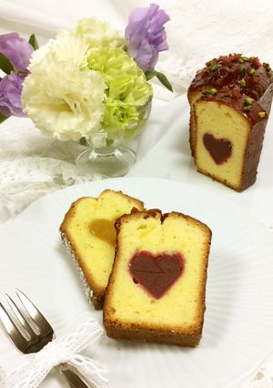 華やかな赤いハートのパウンドケーキ-レシピのメイン写真