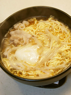 一人鍋で、餅入りラーメン-レシピのメイン写真