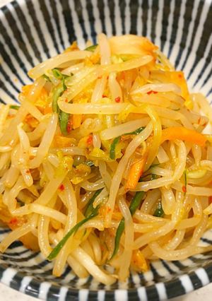 晩酌や箸休めに☆もやしのキムチナムル☆-レシピのメイン写真