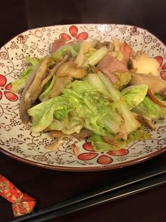 白菜とヒラタケのベーコンバター炒め-レシピのメイン写真