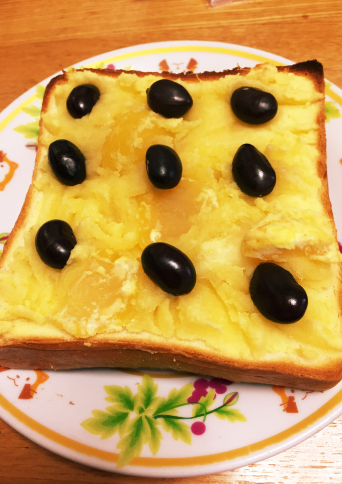 残ったおせち活用☆黒豆きんとんトースト-レシピのメイン写真