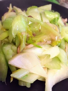 とろ〜り♡セロリとしめじの中華炒め-レシピのメイン写真