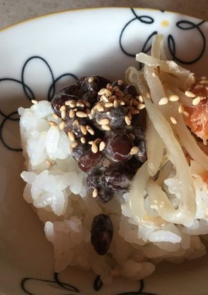納豆と鮭ともやしの三色丼-レシピのメイン写真