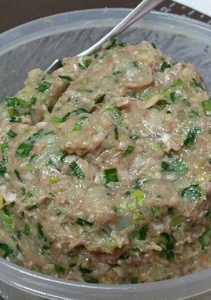 うちの餃子の餡、ニラと白菜の場合。-レシピのメイン写真