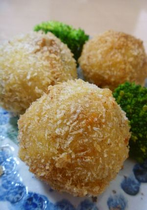 すし飯とチーズでトロ～リ寿司ボール-レシピのメイン写真