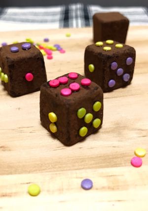バレンタインに簡単デコ♡サイコロ生チョコ-レシピのメイン写真