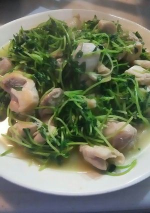 節約！時短！材料２つ！鶏肉と豆苗の炒め物-レシピのメイン写真