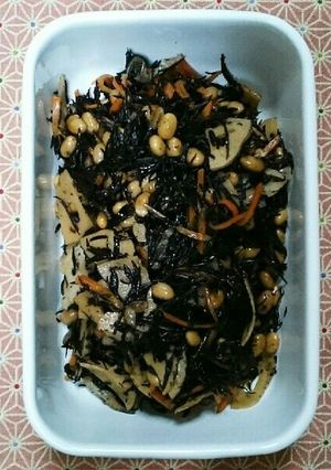 分量覚えやすいひじきの煮物-レシピのメイン写真