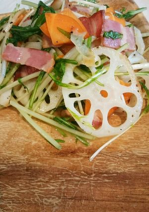 シャキッ!うまっ!蓮根と水菜のサラダ⭐-レシピのメイン写真