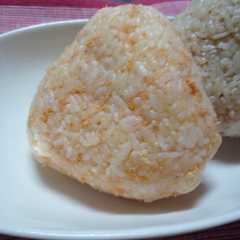 รูปของ ✿かわった☆鮭バターのおにぎり✿