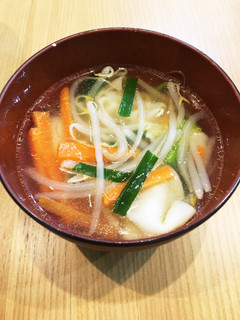 野菜が沢山とれる!餃子スープ☆-レシピのメイン写真