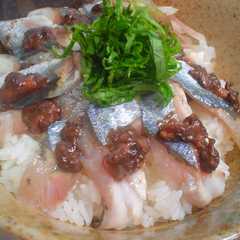 รูปของ ☆サンマのワタ炙り丼☆