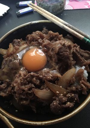 スタミナ抜群☆牛コマで焼肉丼-レシピのメイン写真