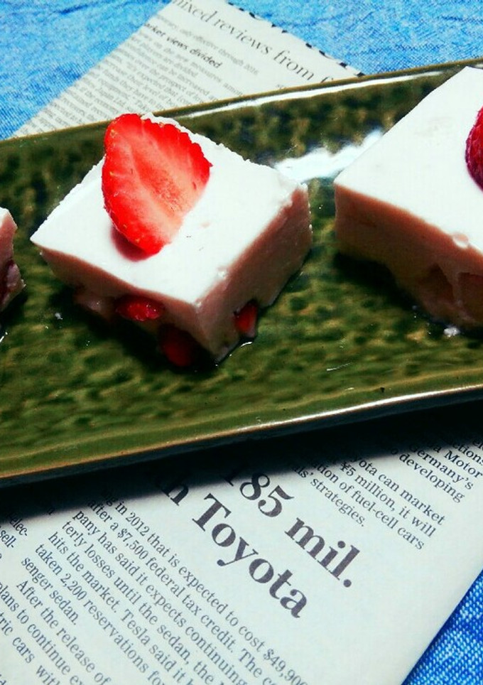 簡単いちごババロア いちごたっぷり！！-レシピのメイン写真