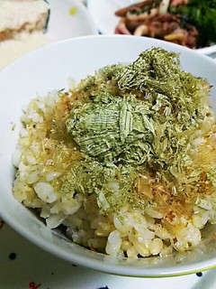 とろろ昆布と鰹節ごはん-レシピのメイン写真