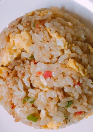 お正月の残り物で、しっとり肉チャーハン-レシピのメイン写真