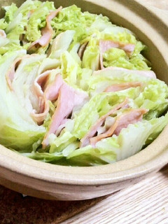 【〆も楽しみ】白菜とベーコンのコンソメ鍋-レシピのメイン写真