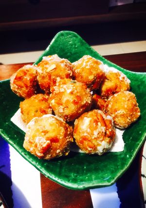 【柿の種】と【鶏ひき肉】でチキンボール♪-レシピのメイン写真