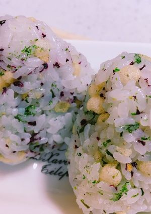 ゆかり*青のり*天かす*おにぎり-レシピのメイン写真