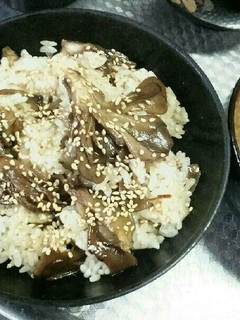 簡単!おいしい舞茸ご飯-レシピのメイン写真