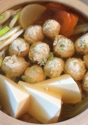 寒い冬はコレで決まり!　鶏だんご鍋-レシピのメイン写真