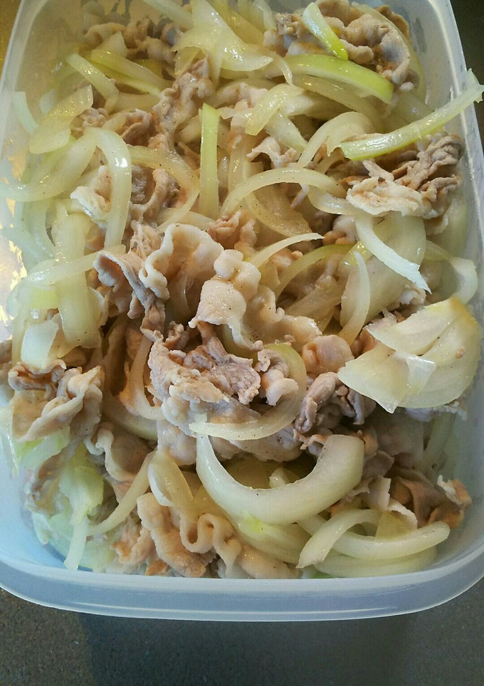 豚肉と玉ねぎの塩胡椒いため(基本編)-レシピのメイン写真