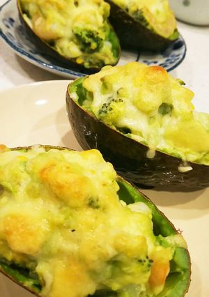 アボカドカップdeえびサラダ-レシピのメイン写真