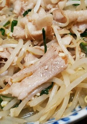 豚ニラモヤシ炒め-レシピのメイン写真