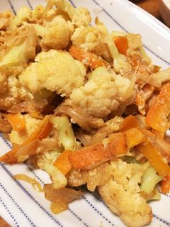 冷めても美味!カリフラワーのマヨチー炒め-レシピのメイン写真