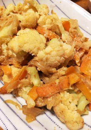冷めても美味！カリフラワーのマヨチー炒め-レシピのメイン写真