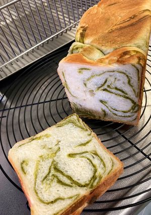抹茶のマーブル食パン-レシピのメイン写真