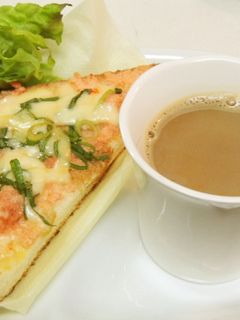 受験の夜食にネギ明太トースト -レシピのメイン写真